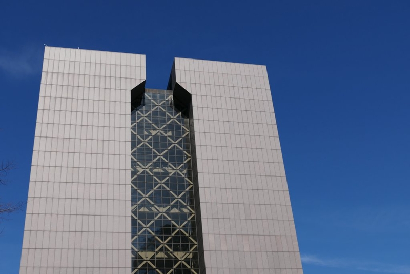Hennepin County pays $370,000 in back wages to subcontracted security guards