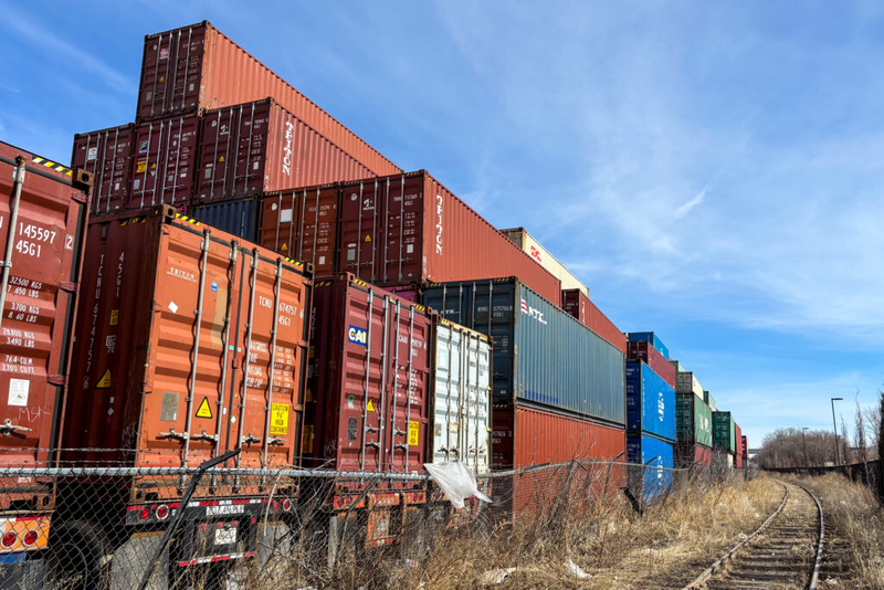 Minnesota’s exports are down 8%, driven by decline in exports of fossil fuel products to Canada