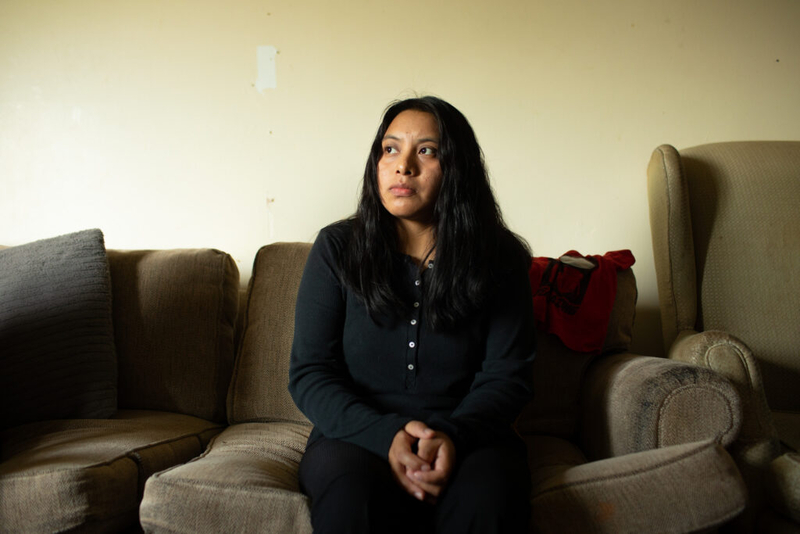 ‘No me rendiré tan fácilmente’: tras cuatro meses detenida, comienza su lucha por obtener asilo