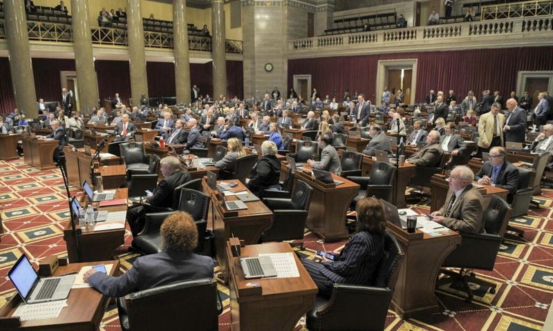 Missouri bill would loosen child labor law by removing work permit requirements