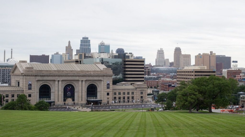 Missouri revives tax incentive that could aid Royals stadium, Kansas City riverfront projects