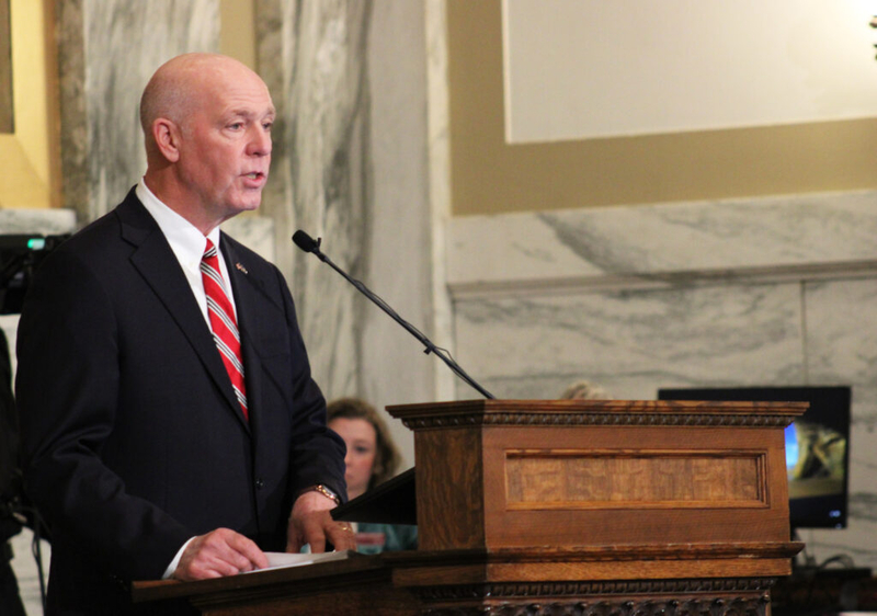In effort to move hay, governor temporarily relaxes some road rules
