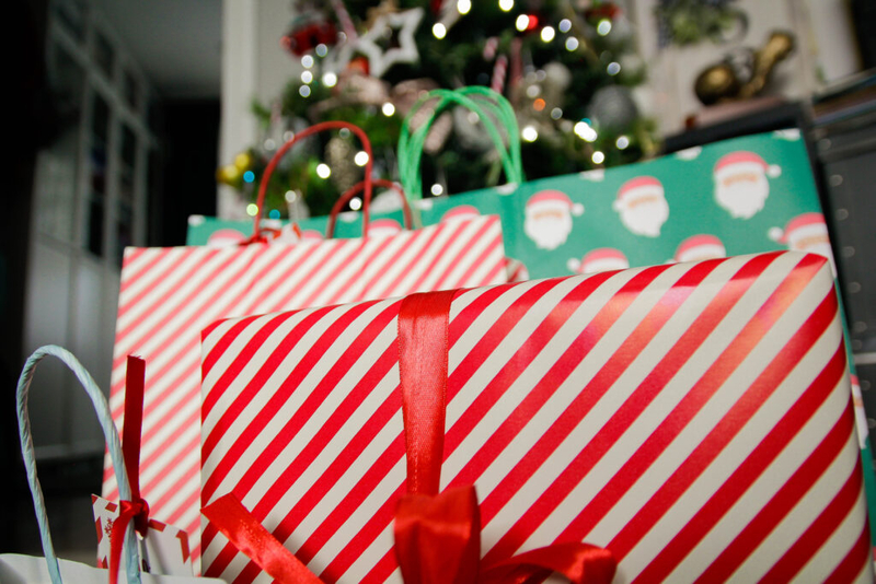 Shoppers, retailers, and seasonal workforce confront ‘the new economic normal’
