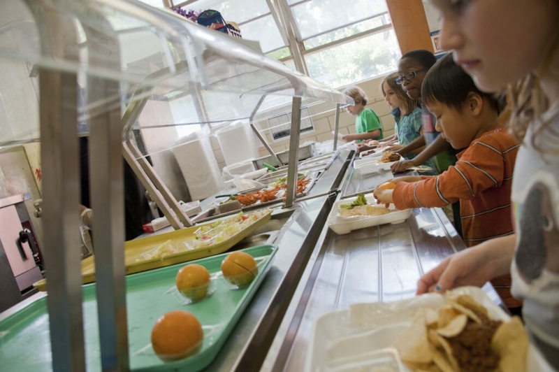 House approves raising income cap on free and reduced price school meals