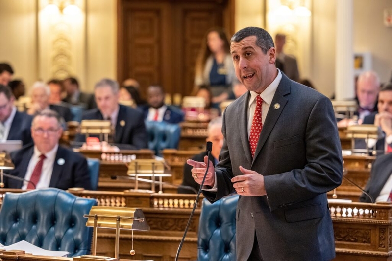 Bill would make NJ lawmakers ‘practice what they preach’ on cell phone use
