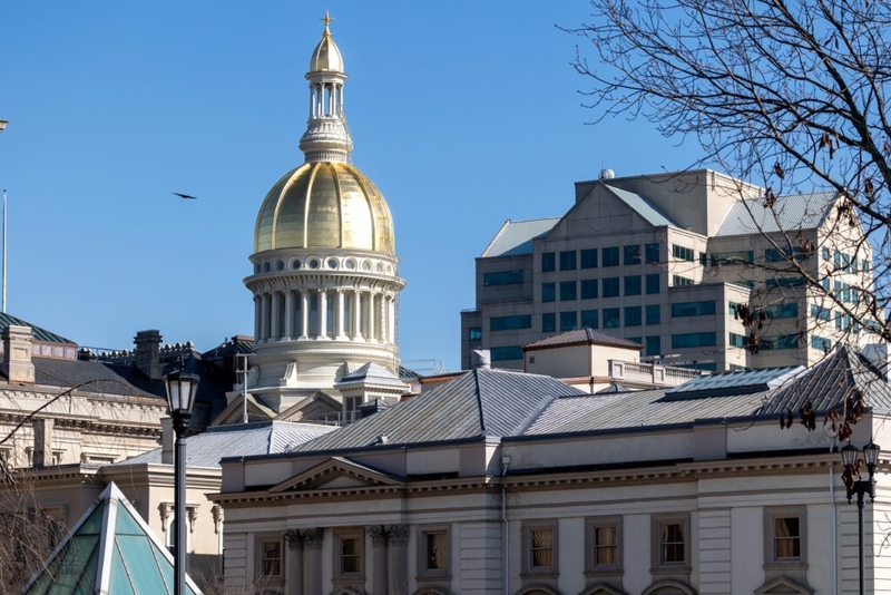 A legitimate independent contractor should actually be independent