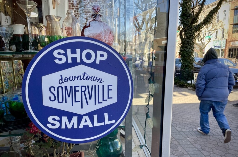 Bill would require more small businesses to allow for paid family leave