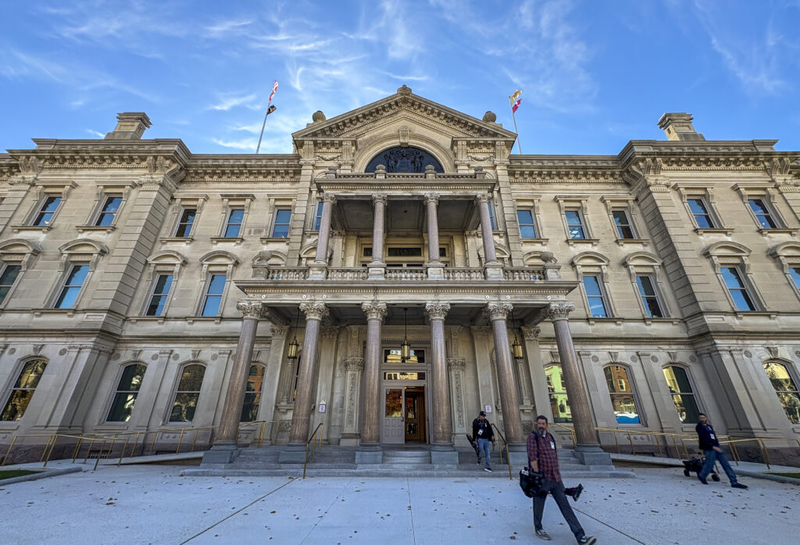 NJ lawmakers hear pleas to save public broadcasting