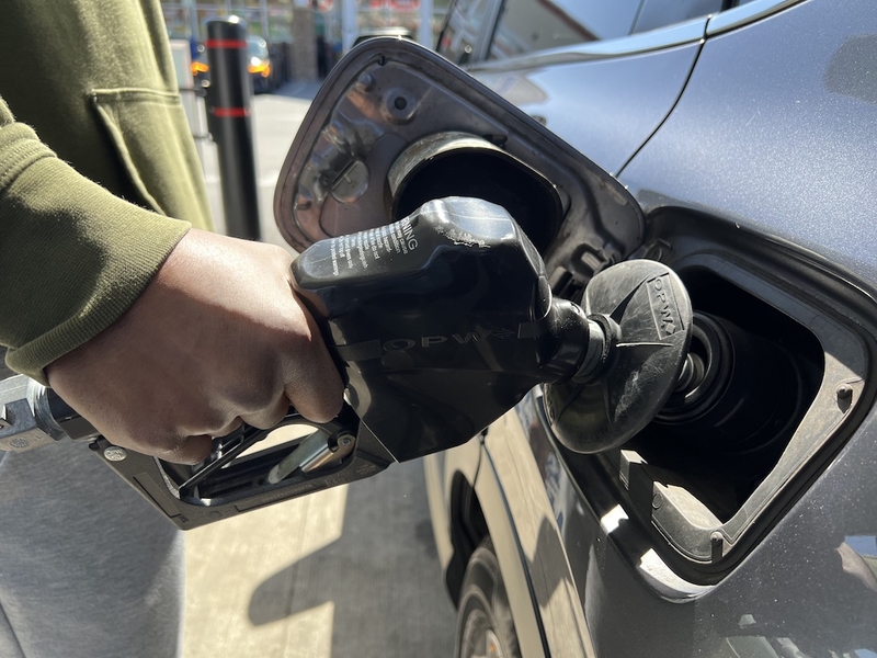 New Mexico joins coalition in car fuel efficiency lawsuit against Trump administration