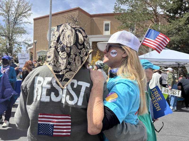 Thousands rally in Albuquerque, Santa Fe for No Kings anti-Trump protest