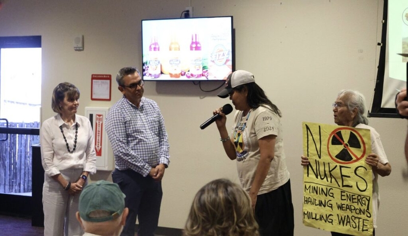 Anti-uranium advocates wrest control of public hearing on proposed mine near Navajo Nation