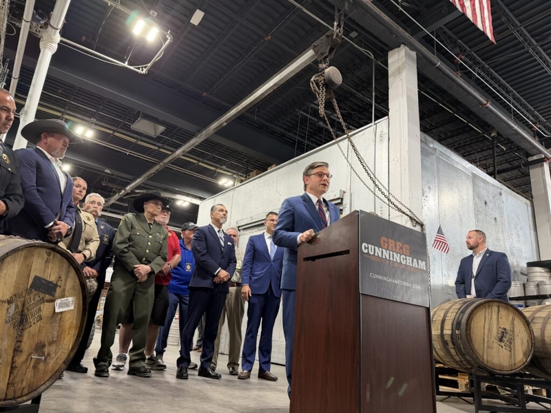US House Speaker Johnson stumps for GOP congressional hopeful Cunningham in Albuquerque