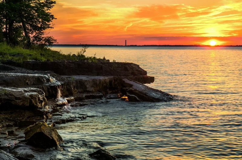 Environmentalists fear Lake Erie fracking, oil and gas industry says not to worry