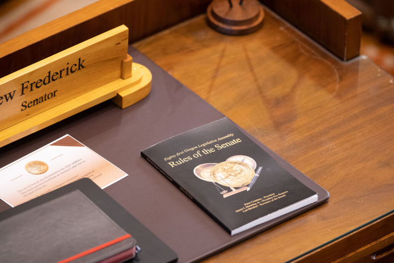 Oregon House, Senate must convene during special session pause under state constitution