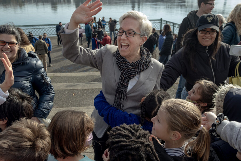 Oregon’s largest teachers union will not endorse any current candidates for governor