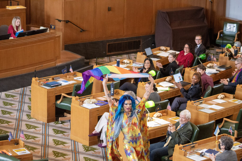 Oregon House resolution honors Black drag performers