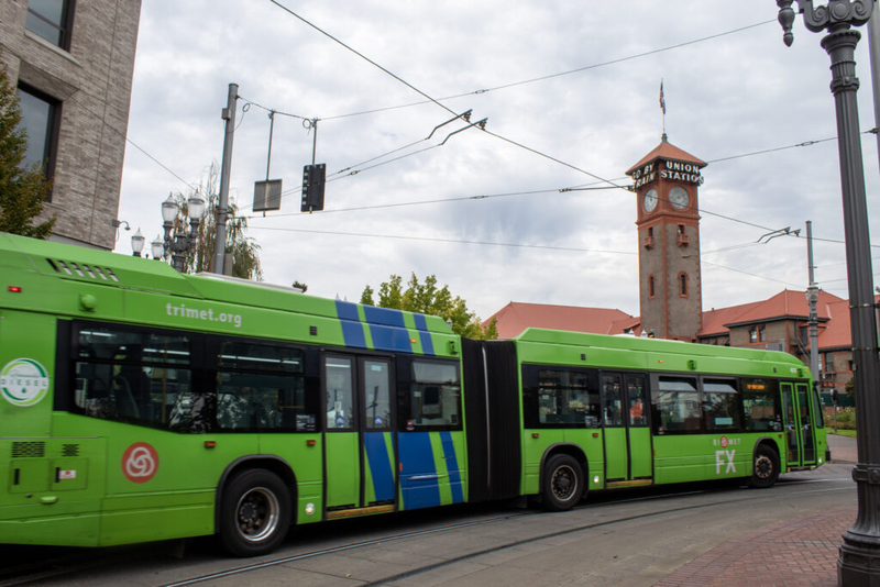 Oregon isn’t on track to meet transportation emissions goals, forecast shows