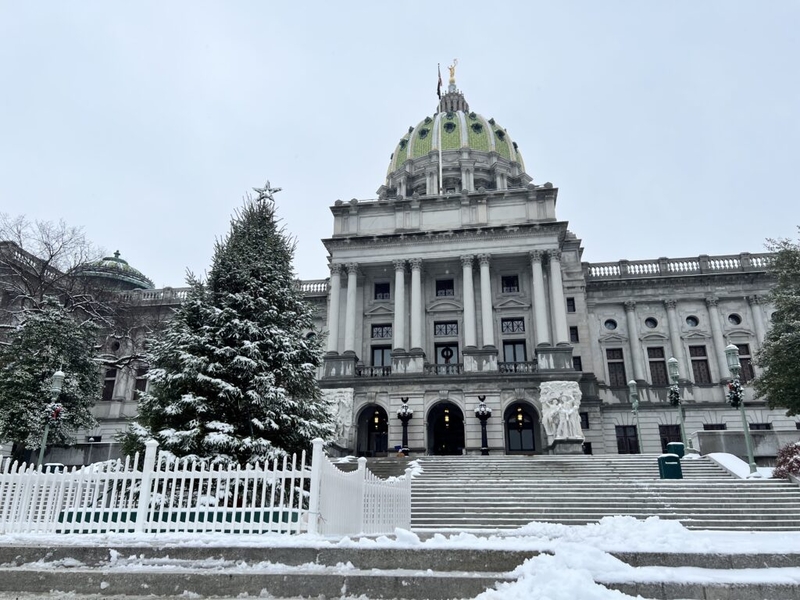 Pa. lawmakers received their annual raise. Rank and file members now make $113,000