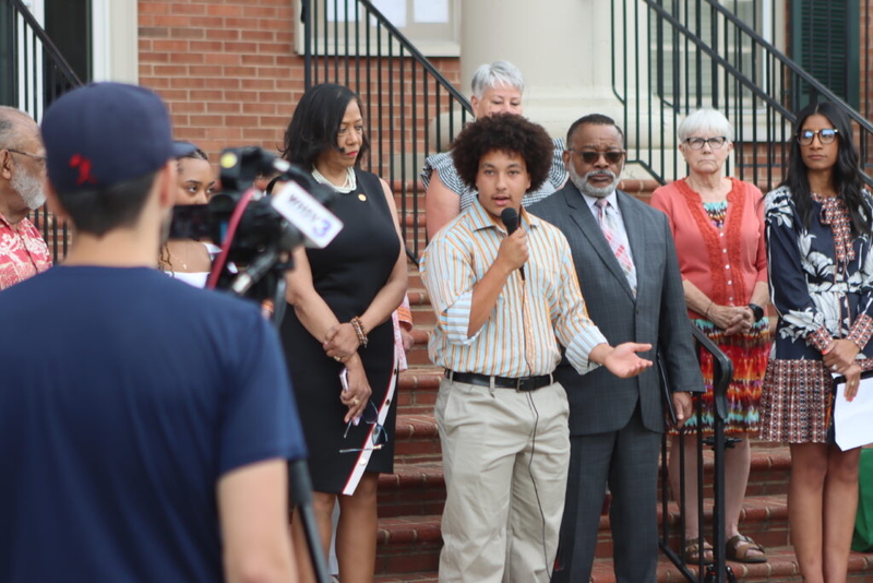 Judge: Shenandoah School Board violated students’ civil rights by reinstating Confederate names