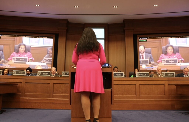 Virginia lawmakers send reproductive rights amendment toward November vote