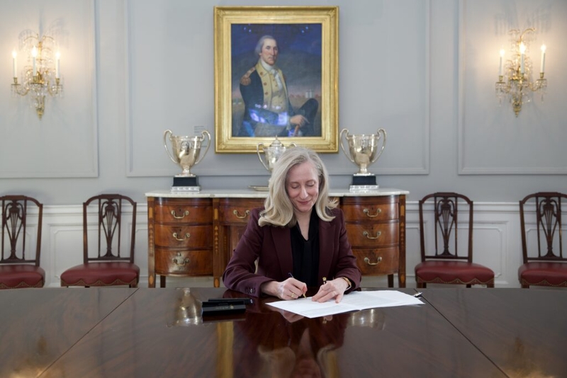 Spanberger signs assault weapons ban, package of criminal justice and energy bills