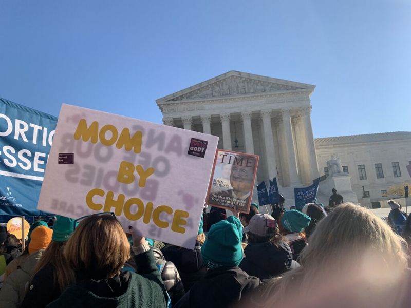 Draft U.S. Supreme Court decision overturns Roe v. Wade