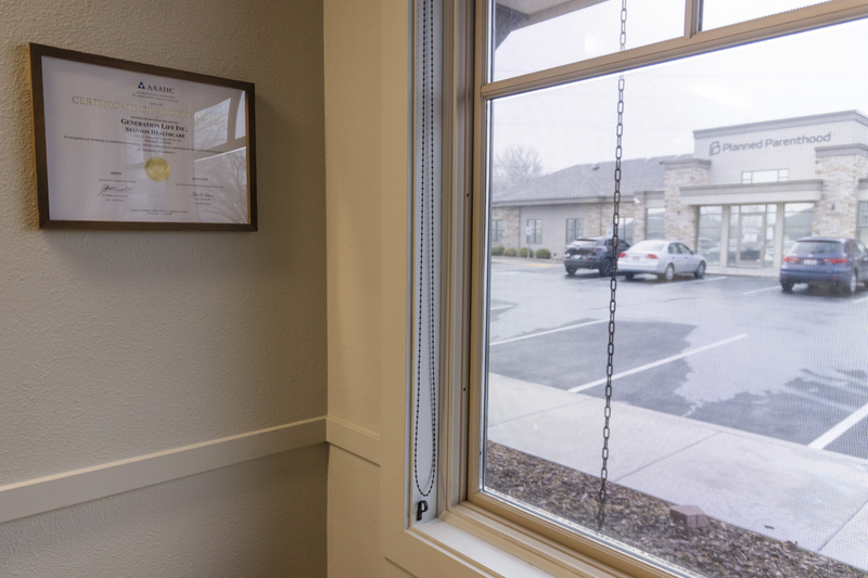Crisis pregnancy centers fight for ultrasound use in clinics without government oversight