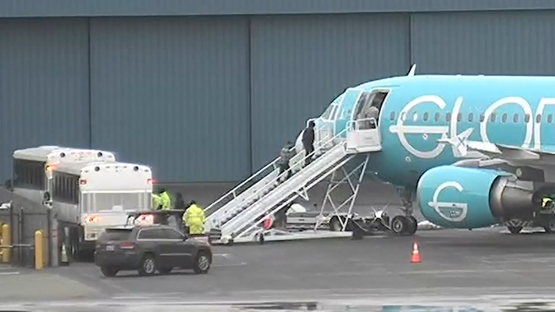 At Seattle’s Boeing Field, a rare glimpse of America’s troubled deportation flights
