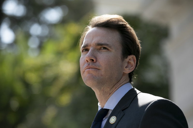 Recall candidate Assemblymember Kevin Kiley speaks during a press conference where to announce Doug Ose’s endorsement of Kiley for CA governor, in Sacramento on Aug. 24, 2021. Doug Ose ended his bid for governor last week after suffering a heart attack. Photo by Anne Wernikoff, CalMatters