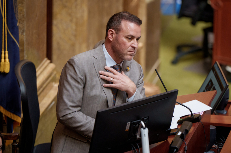 Utah lawmakers endorse bill to turn moratorium on transgender care for minors into a full ban