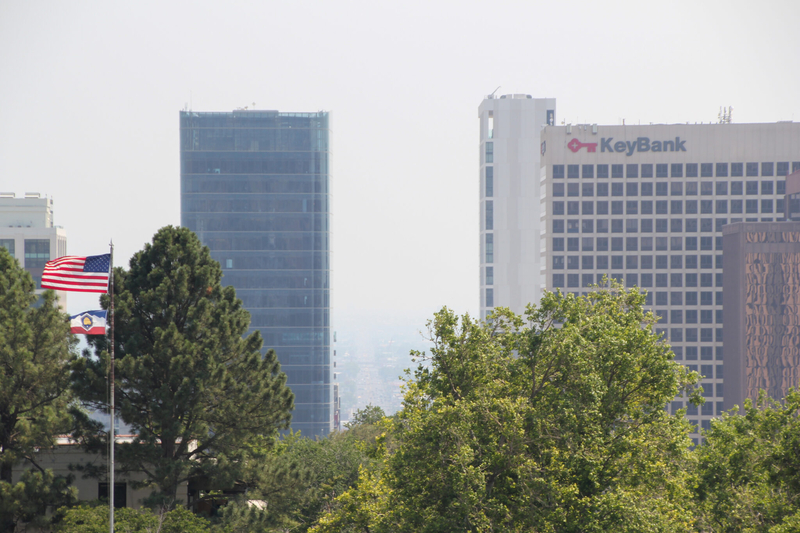 When smoke, smog and dust roll in, a few precautions can help you breathe cleaner