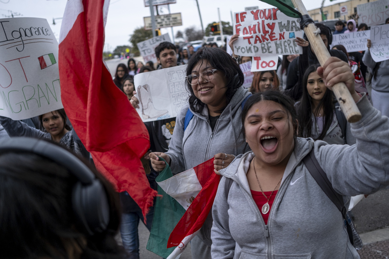 Hundreds of Texas public school students walk out to protest ICE killings