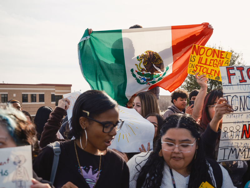 Hundreds of Texas public school students walk out to protest ICE killings