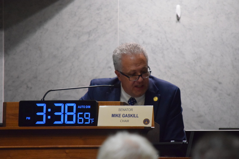 Indiana Senate committee pushes redistricting bill forward though ...