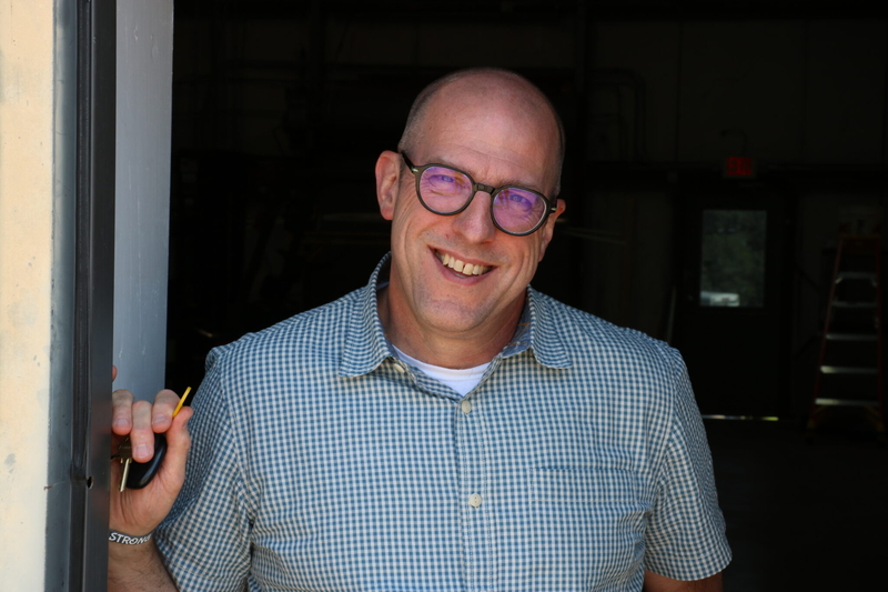 A portrait of Tom Manning-Beavin.