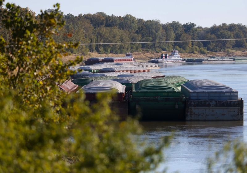 In this shrinking Mississippi Delta county, getting a college degree means leaving home behind