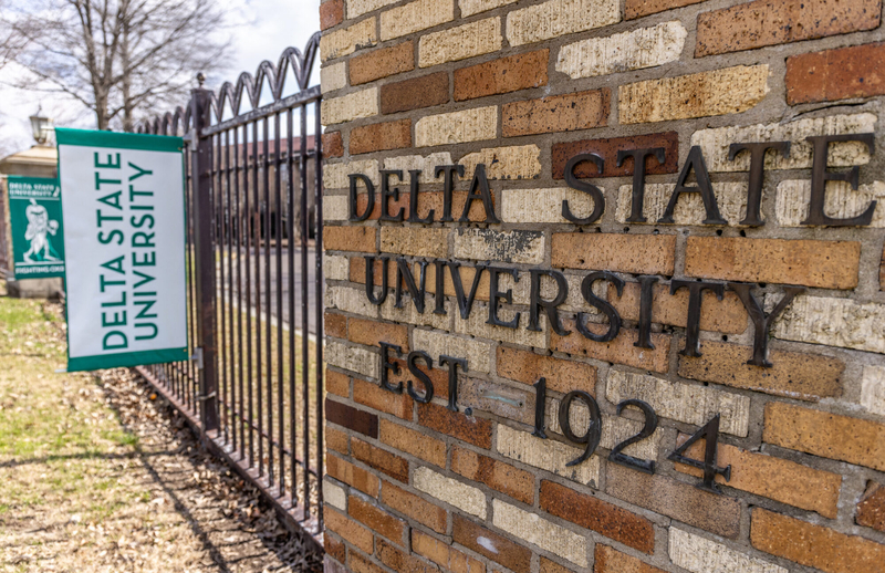 Black student found hanging in tree at Delta State University had no broken bones, coroner says