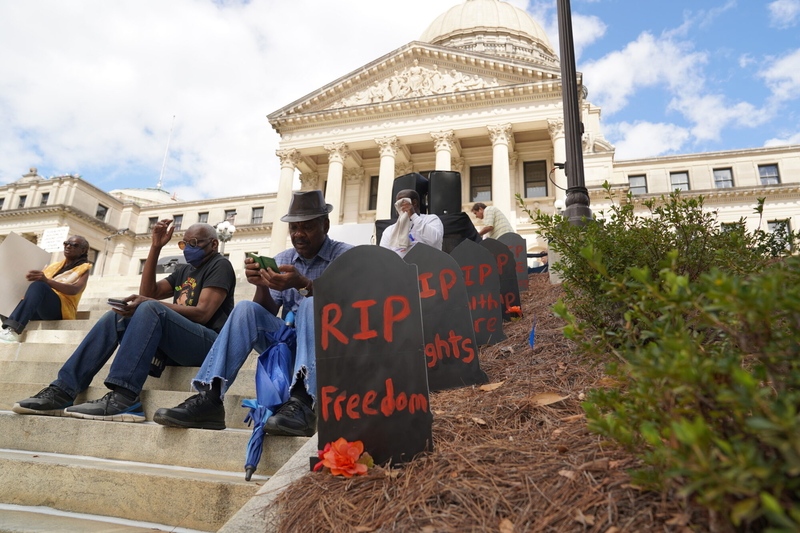 Mississippians protest Trump policies in a national wave of ‘No Kings’ rallies