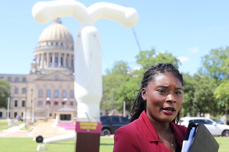 Group displays 20-foot IUD near Mississippi Capitol to advocate for contraception access
