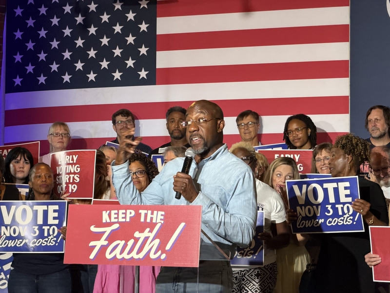 SC Democrats rally with Georgia US senator ahead of early voting