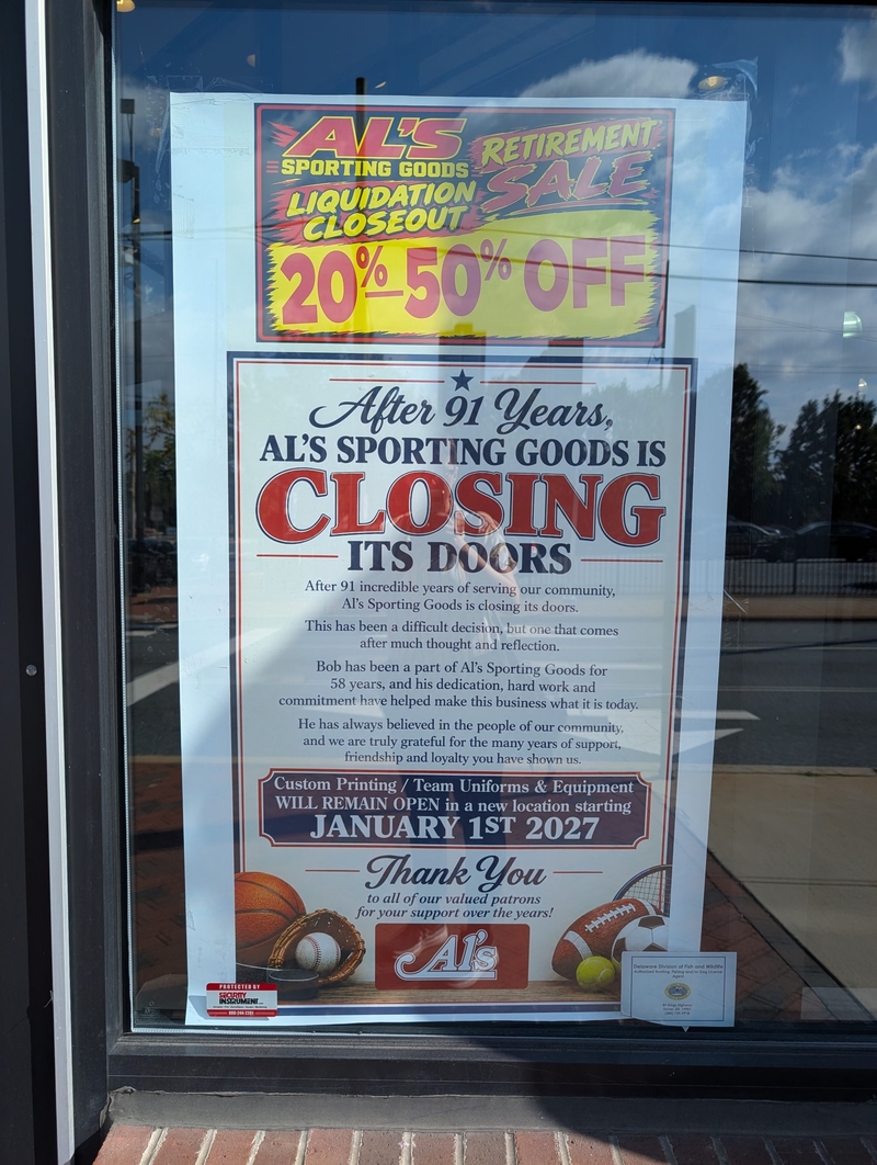 Al’s Sporting Goods in Wilmington to close; owner says Chase will take over the building