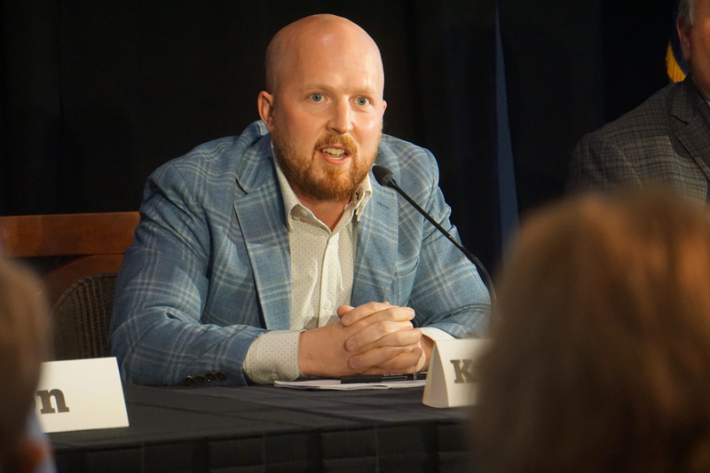 Former state Rep. Jonathan Kreiss-Tomkins speaks at a Sept. 8, 2026, gubernatorial candidate forum held by the Last Frontier Republican Club at the Petroleum Club of Anchorage. (Photo by Yereth Rosen/Alaska Beacon)