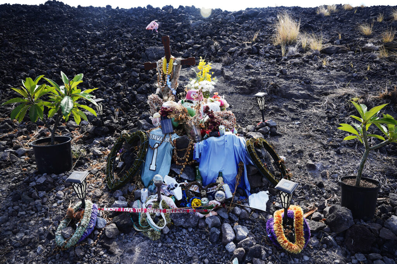 A stretch of Queen Ka‘ahumanu Highway in North Kona was the scene of a fatal traffic accident earlier in the year, photographed Friday, Oct. 3, 2025. Reginald Kaleilehua Tolentino, 51, and his wife Collette Marie Kaleialoha Tolentino, 52, were killed near the 79.5 mile marker of Queen Ka‘ahumanu Highway on Feb. 18, 2025. (Kevin Fujii/Civil Beat/2025)