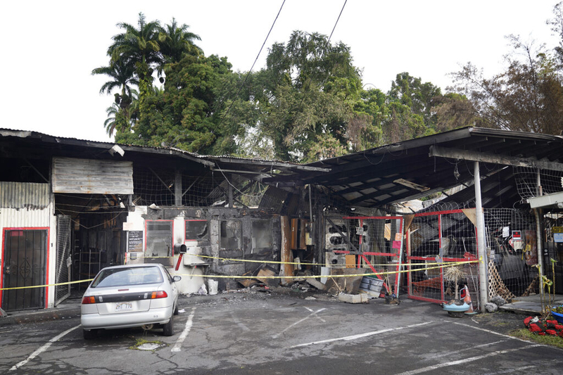 Hawaiʻi County Inspectors Missed Illegal Rentals In Factory That Burned ...