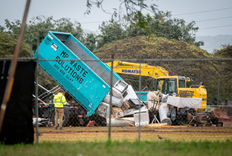 Appliances and debris dumped at the temporary site at Patsy T. Mink Central Oahu Regional Park April 9, 2026. (Craig Fujii/Civil Beat/2026)
