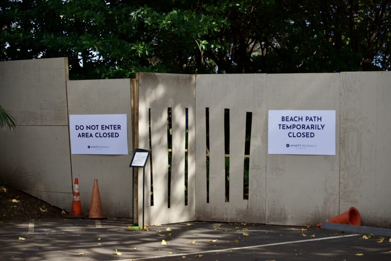 Maui Resort’s Plastic Barrier To Save Beachwalk Faces Public Pushback