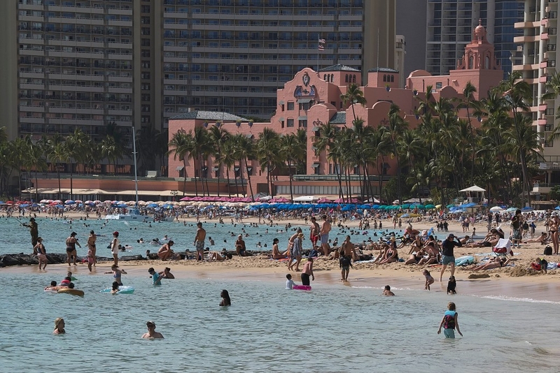 Fewer Tourists, But They’re Spending More. Is This What Hawaiʻi Wanted?