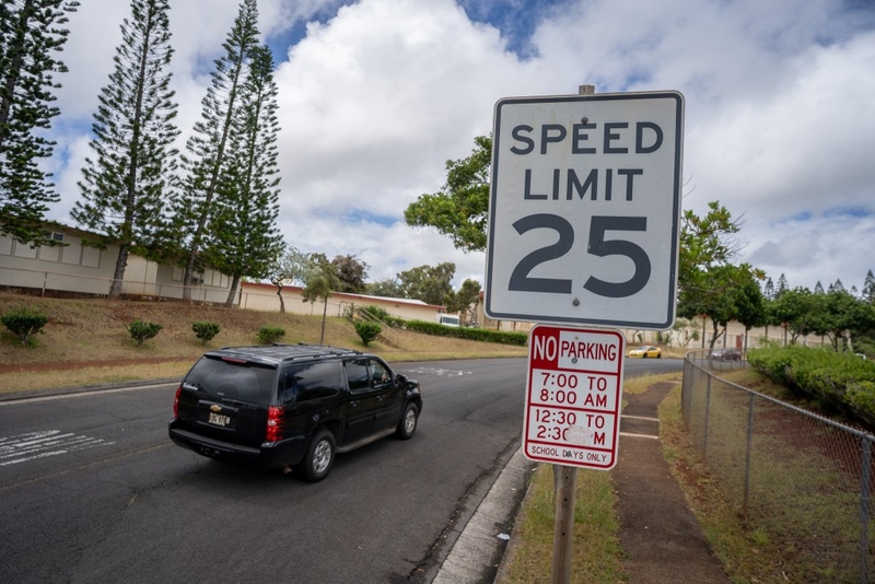 A speed limit sign on Kīpapa Drive adjacent to Mililani Waena Elementary School July 14, 2026. (Craig Fujii/Civil Beat/2026)