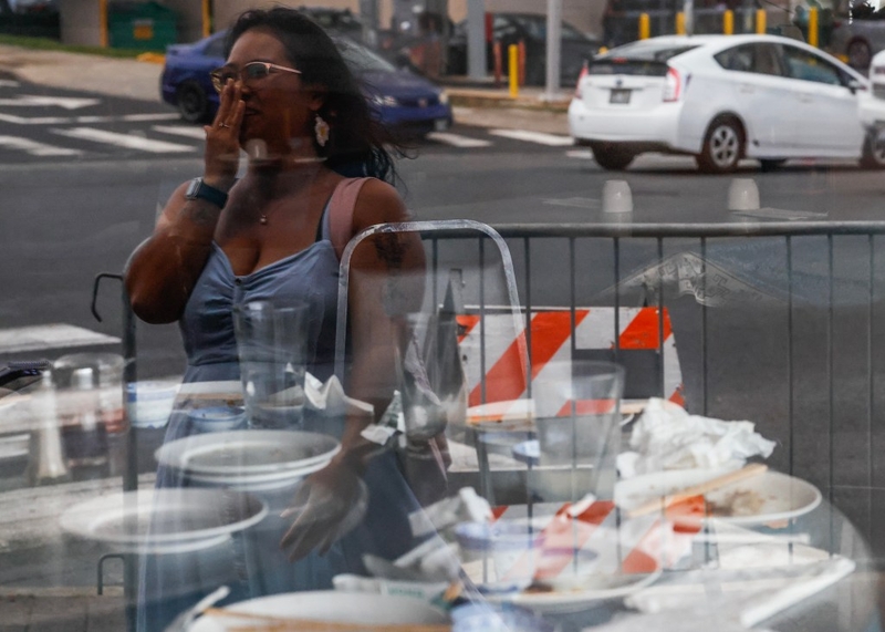 ‘So Stink’: Flies And Stench Overwhelm Collapsed Dim Sum Restaurant