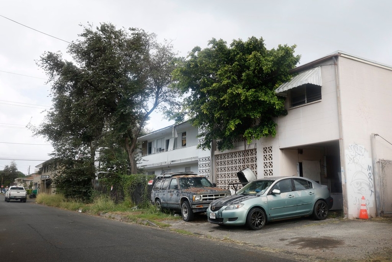 A neighboring business alleges 929 Pumehana Street is a hotbed of squatters, illegal drugs and game rooms photographed on Tuesday, Oct. 20, 2026, in Honolulu. (Kevin Fujii/Civil Beat/2026)